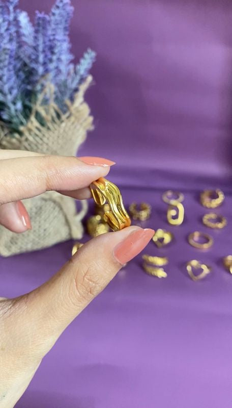 Wavy Ring- Adjustable
