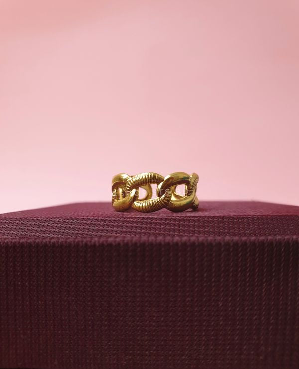 Ribbed Vintage Cuban Chain Adjustable Ring