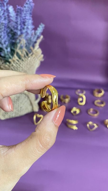 Wavy Ring- Adjustable
