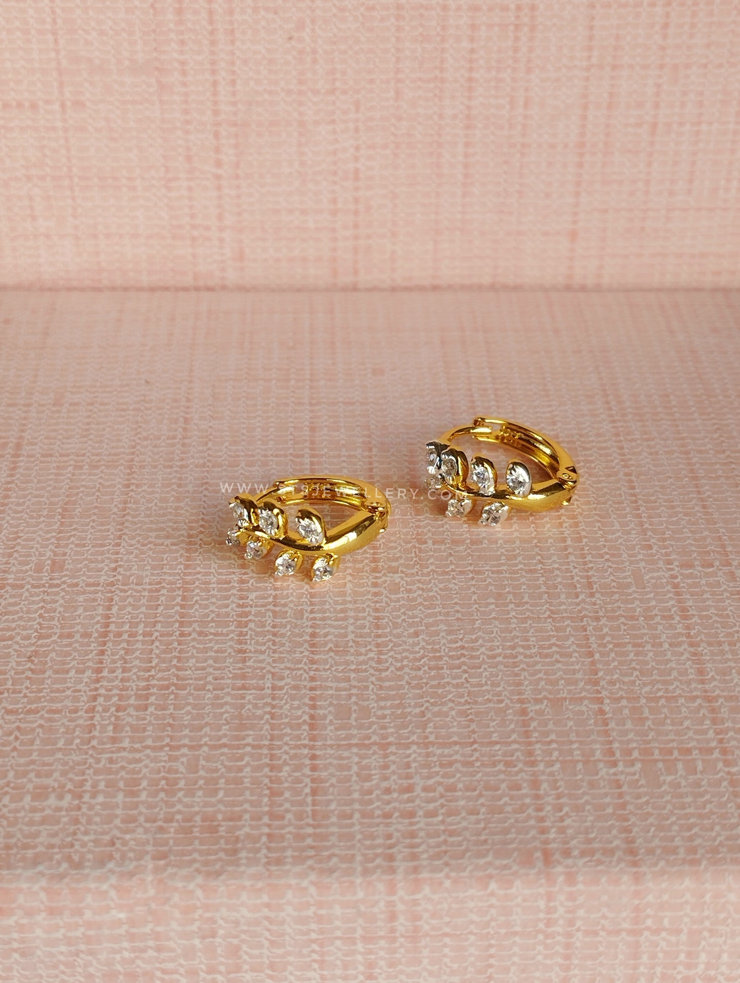 Livia Huggie Hoops - 1.2 cm