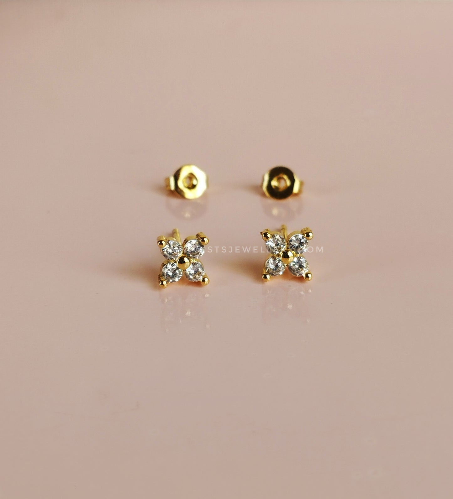 Bells Flower Stud Earrings 8 mm
