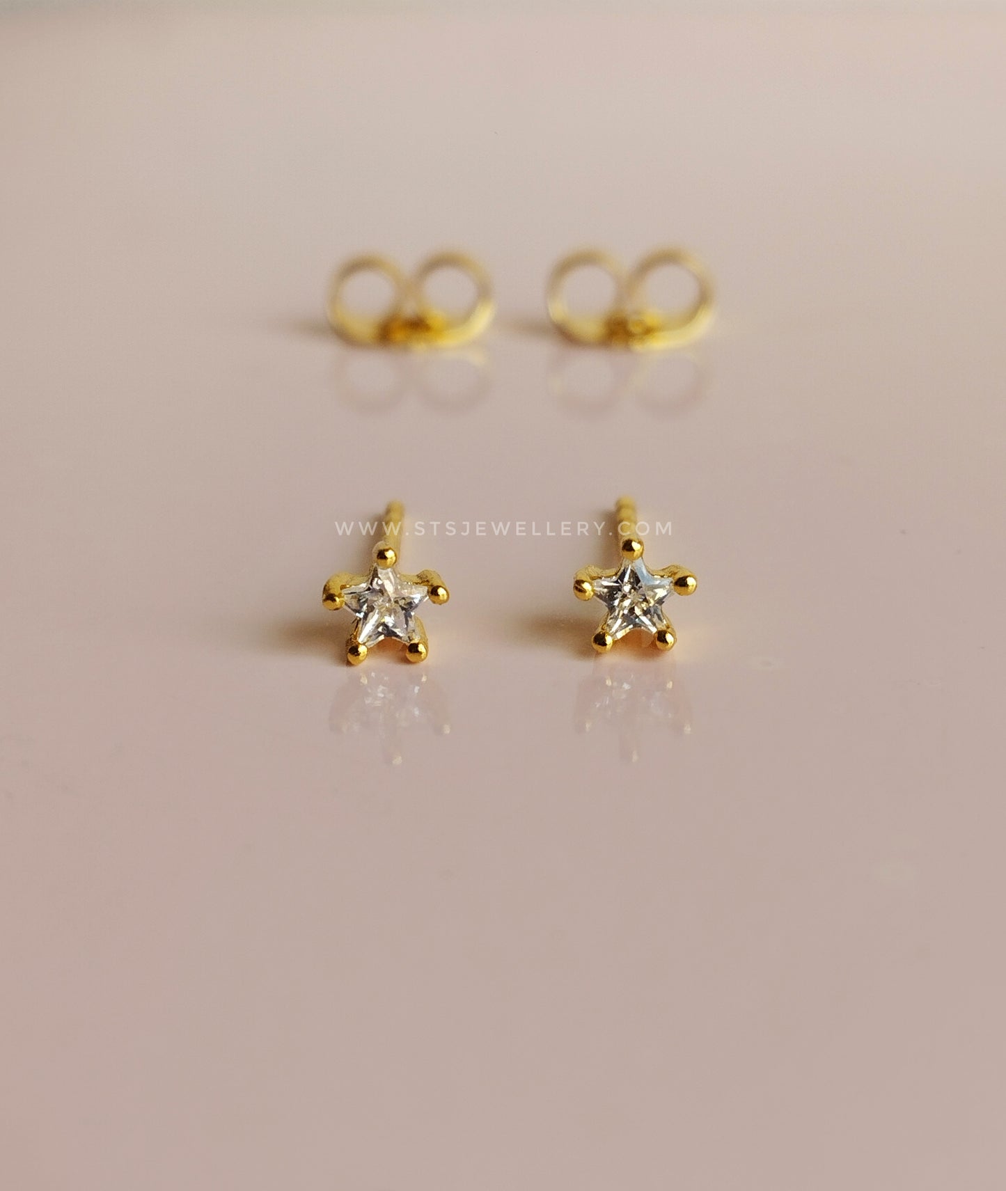 Mini Star Stud Earrings 3mm
