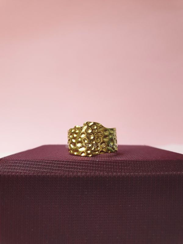 Petra Ring- Adjustable