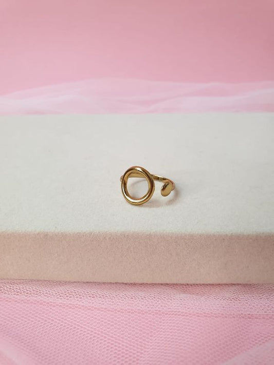 Circle Shaped Ring