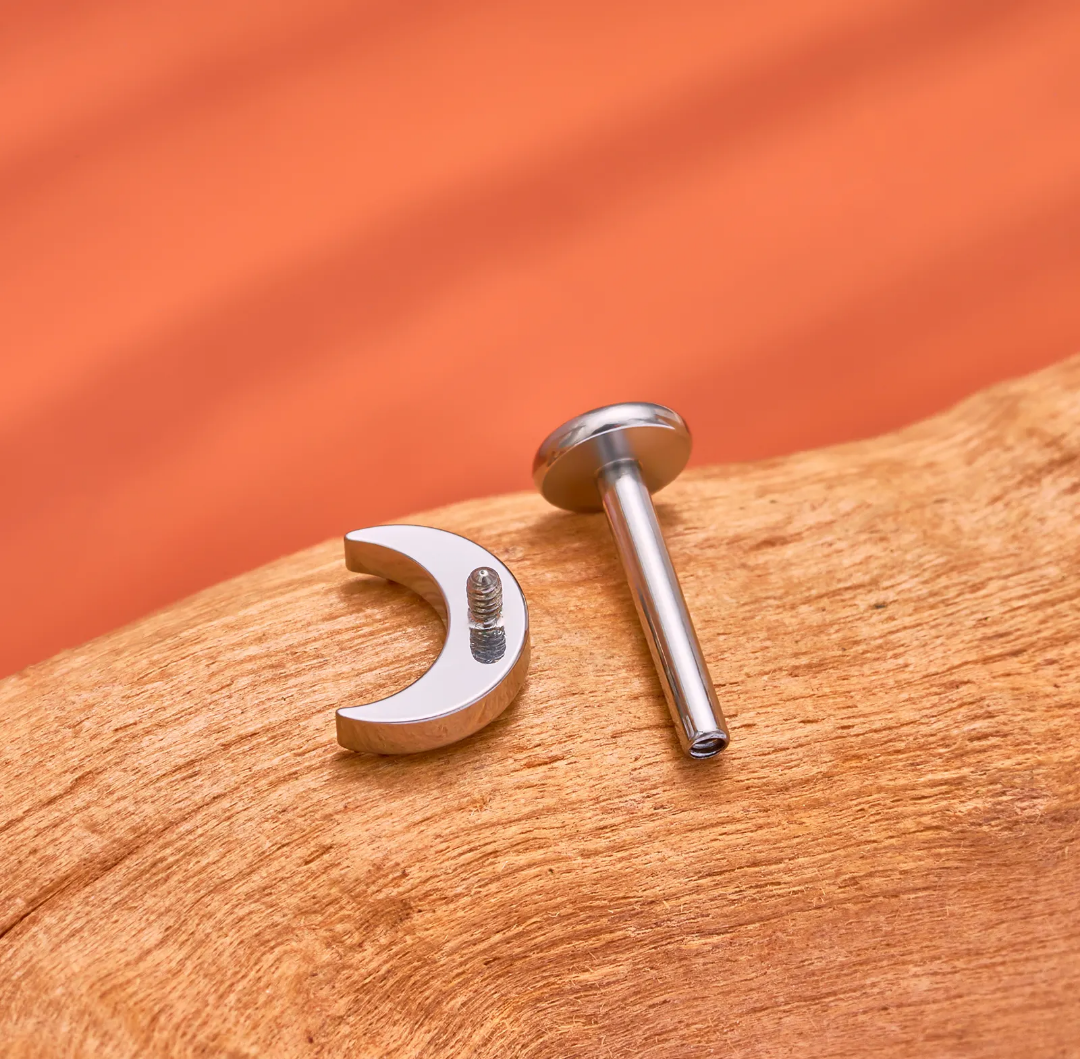 [ 1 piece ] Single Crescent Moon Shaped Flatback Stud Earrings | Stainless Steel |