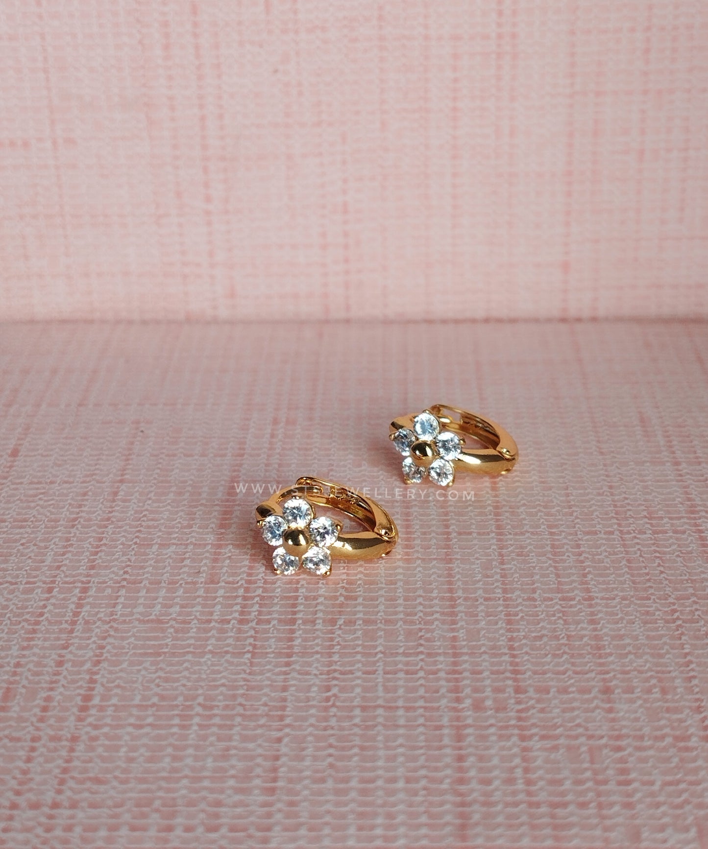 Jasmine Mini Golden Flower Hoop Earrings 0.9 Cm