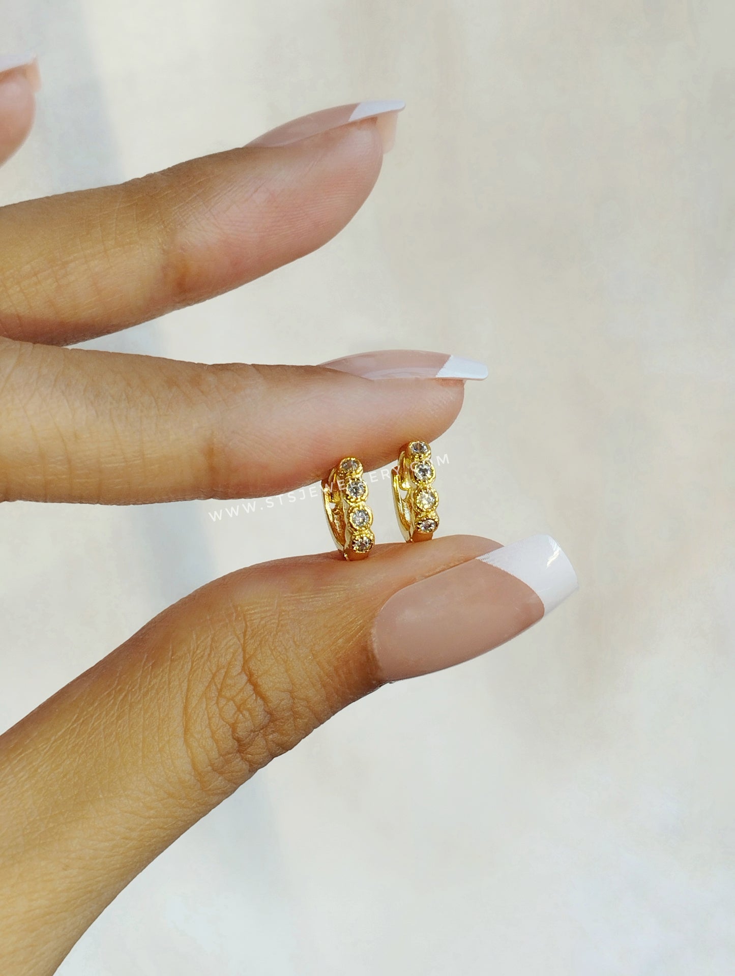 Mei Hoop Earrings for Upperlobe Piercings 0.6 Cm