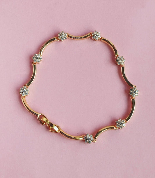 Periwinkle Wavy Chain Bracelet