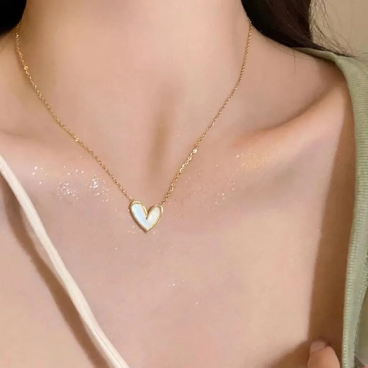 Sweet Pearly Heart Necklace
