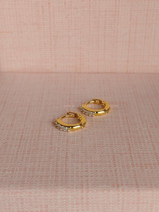 Kira Upper Lobe Hoops 0.8 cm