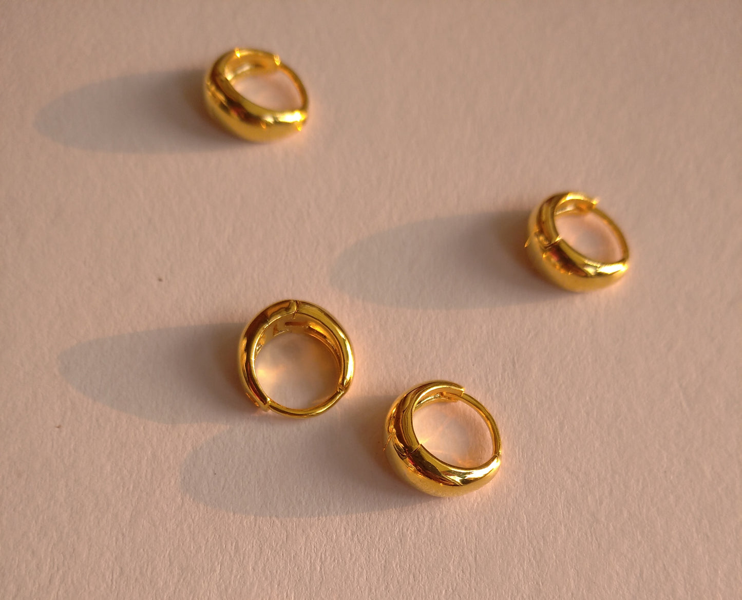 Donatella Mini Hoop Earrings 0.7 cm