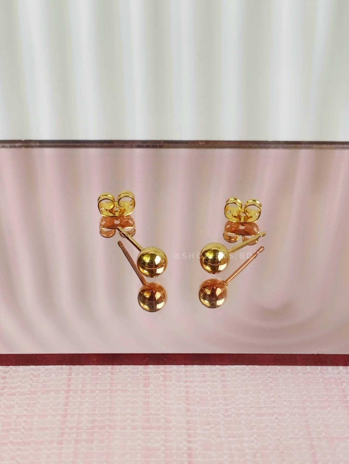 Point M Stud Earrings