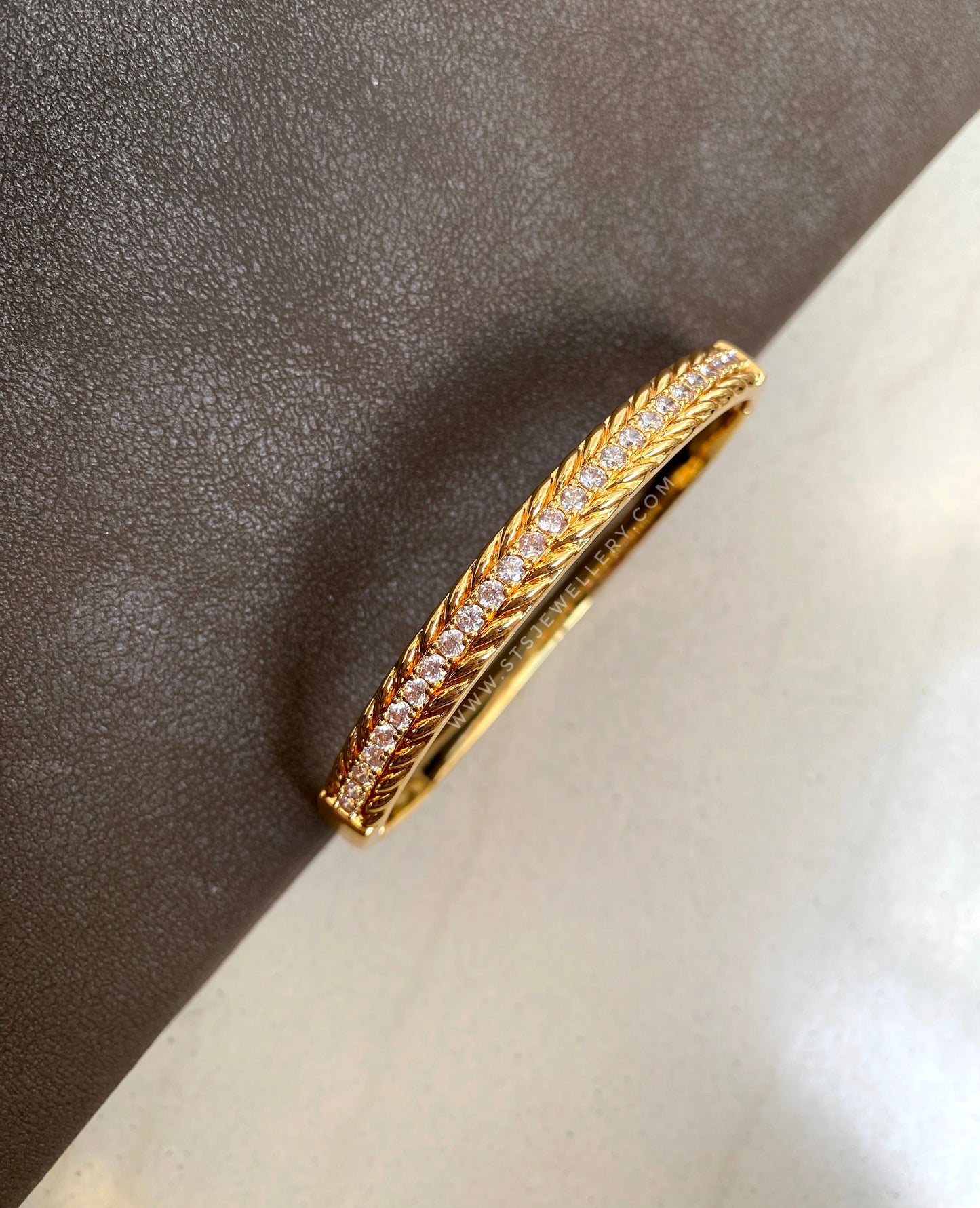 Saskia Golden Bangle Bracelet With CZ Stones - Openable