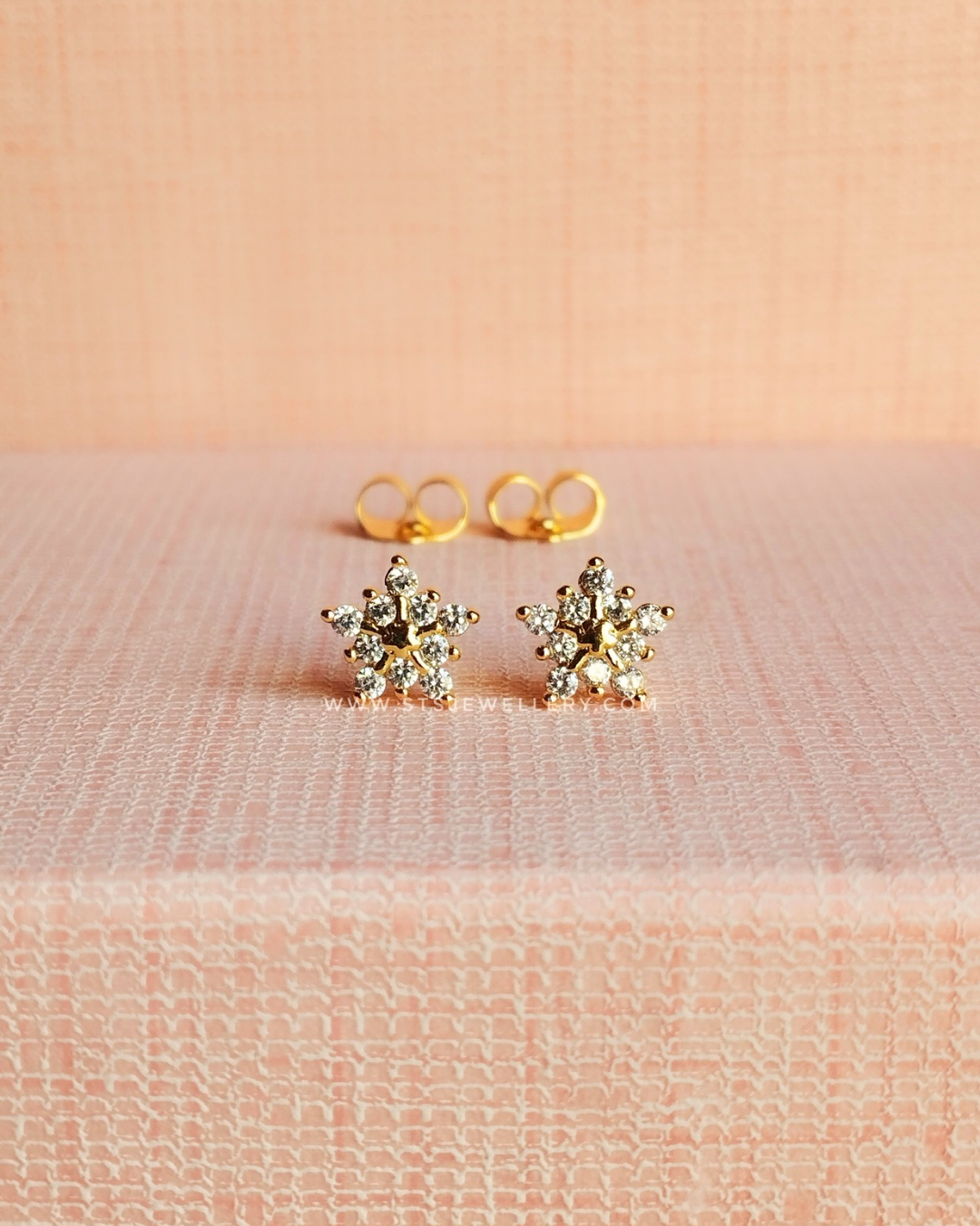 Snow Flower Shaped Stud Earrings