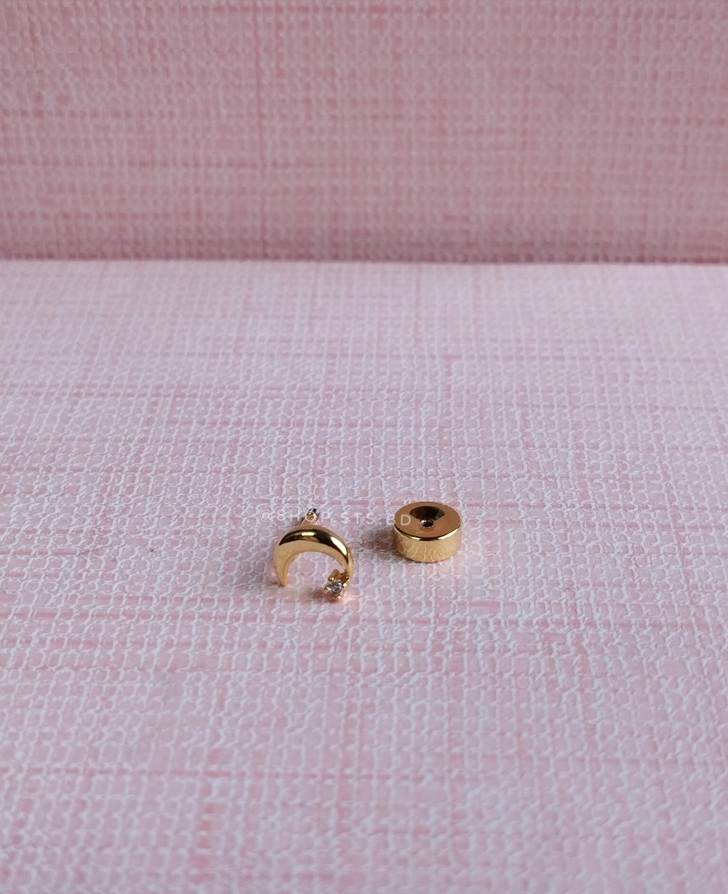 [ 1 piece ] Moonshine Mini Flatback Screw Back Stud Earrings